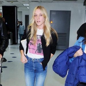 Meet your Posher, Holly